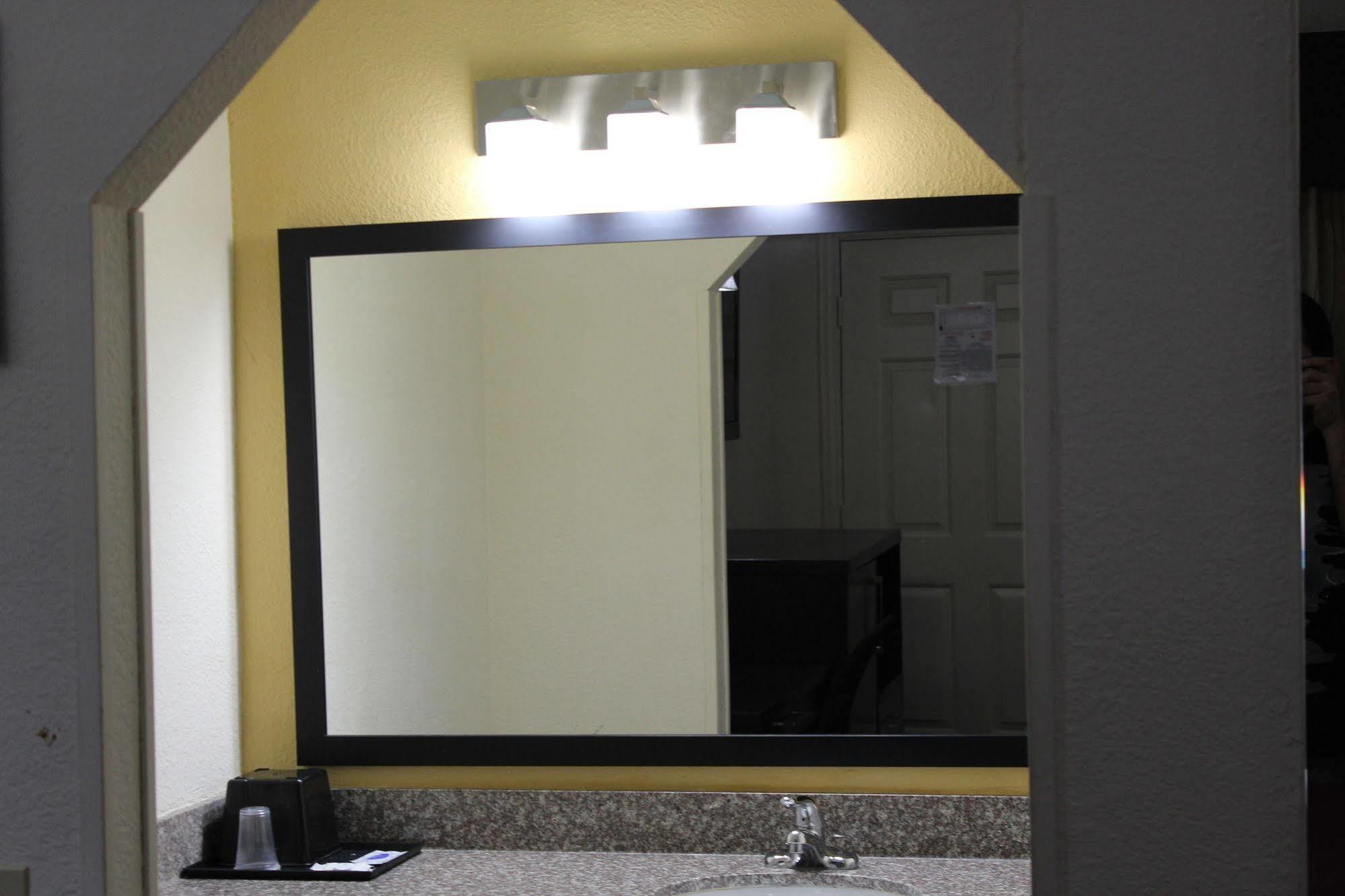 Apple Inn Duncanville Bagian luar foto